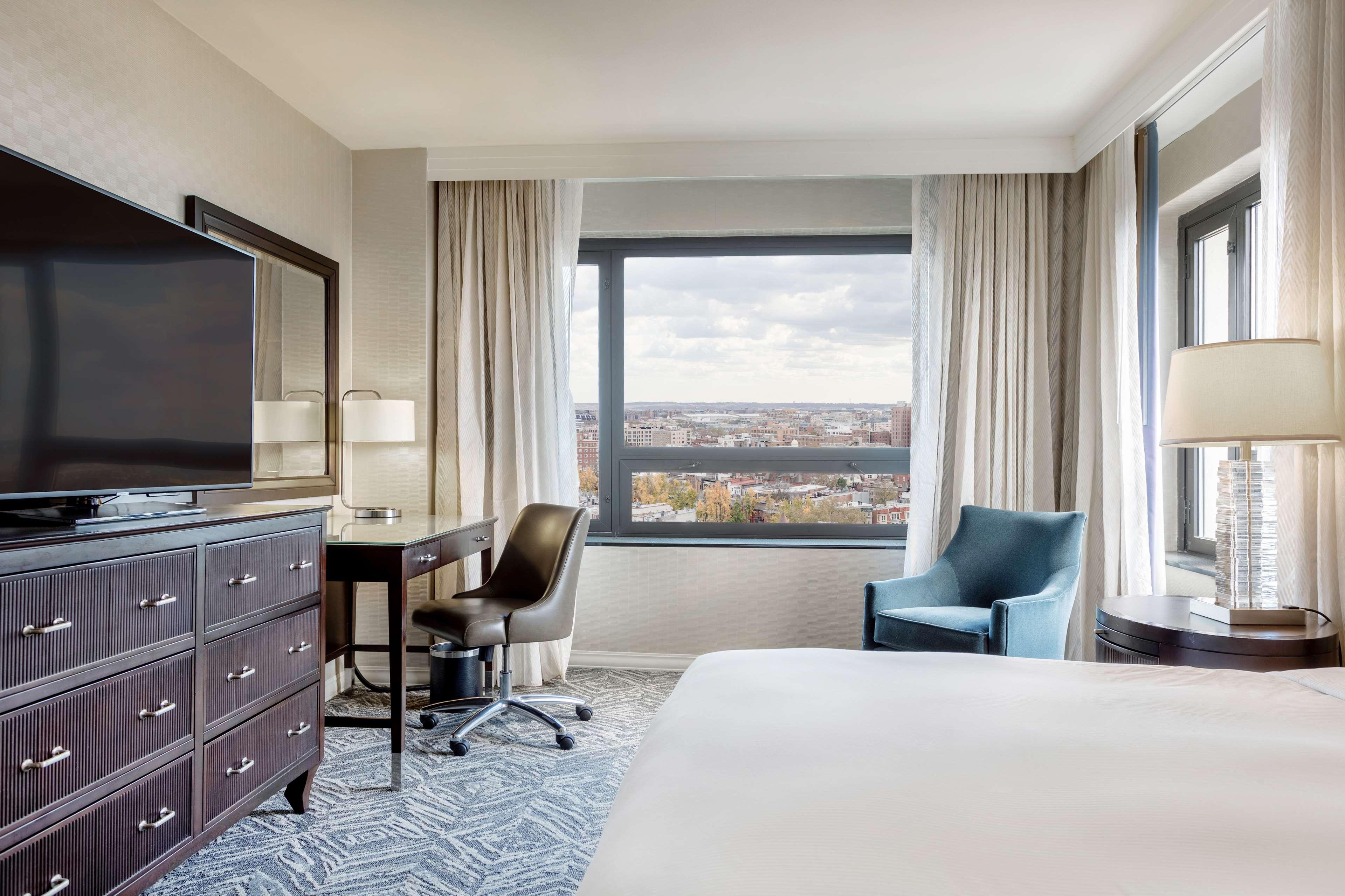 Отель Washington Hilton Экстерьер фото