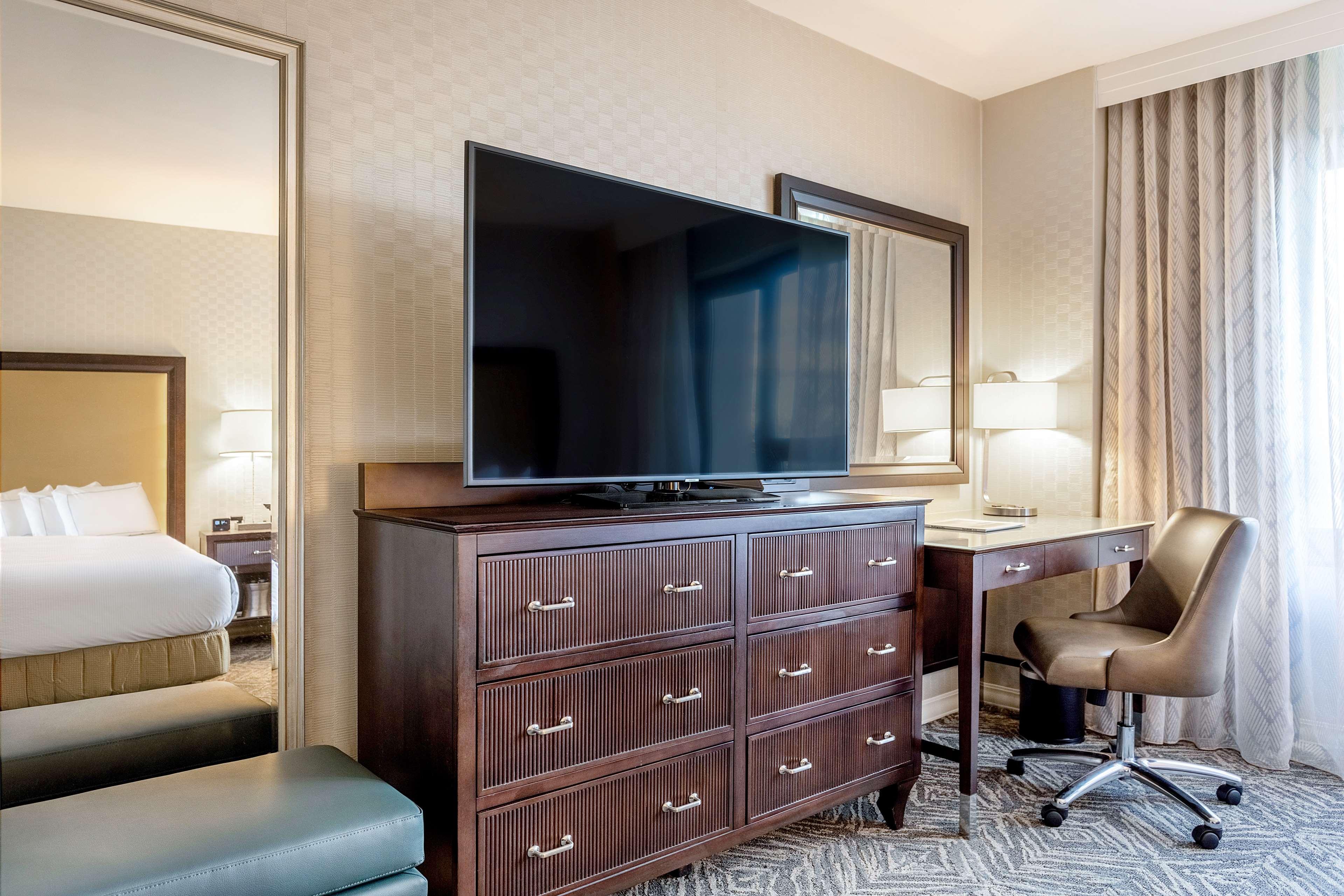 Отель Washington Hilton Экстерьер фото
