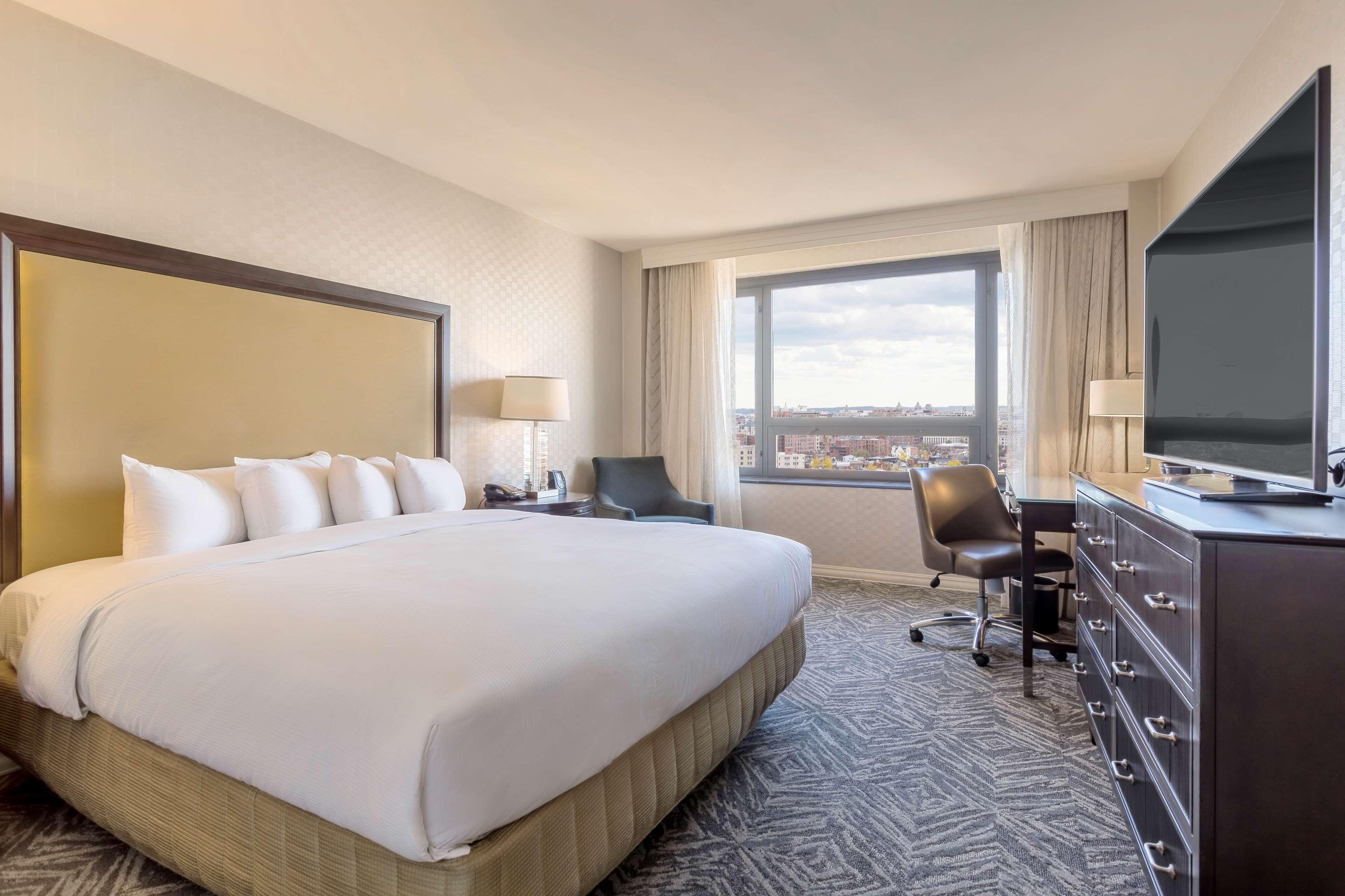 Отель Washington Hilton Экстерьер фото
